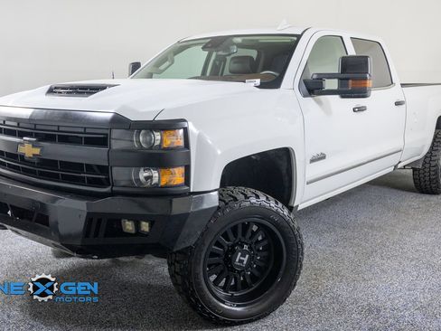 Used 2018 Chevrolet Silverado 3500 High Country w/ Duramax Plus Package AWD/4WD image 3