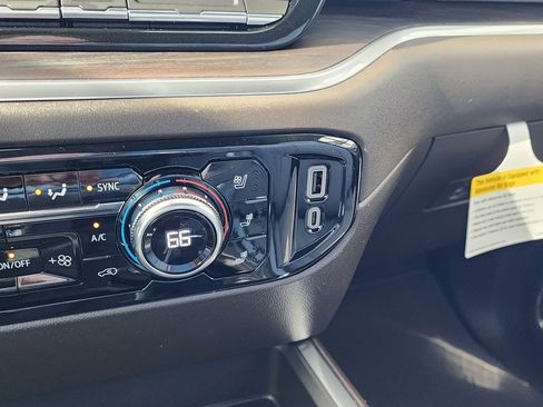 New 2026 GMC Sierra 1500 SLT w/ SLT Premium Plus Package image 30