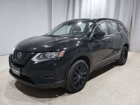 Used 2020 Nissan Rogue S image 5
