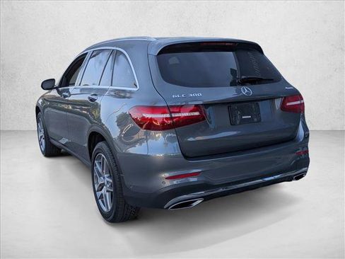 Used 2017 Mercedes-Benz GLC 300 4MATIC image 7