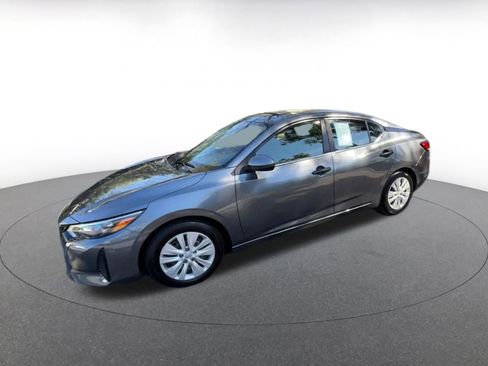 Used 2025 Nissan Sentra S image 8
