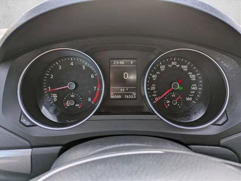 Used 2017 Volkswagen Jetta SE image 11