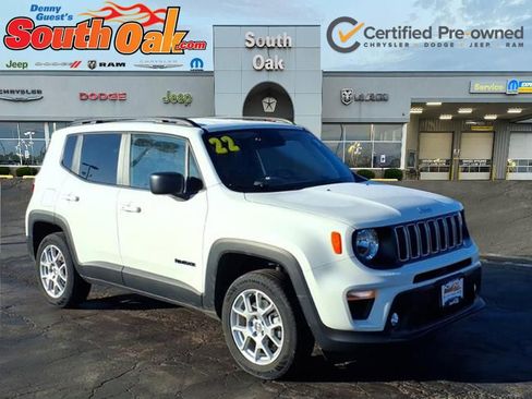 Certified 2022 Jeep Renegade Latitude w/ Convenience Group image 1