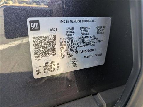 New 2025 Chevrolet Suburban Premier image 18