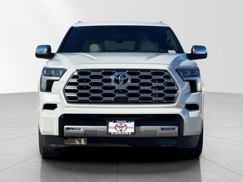 Used 2023 Toyota Sequoia Capstone image 9