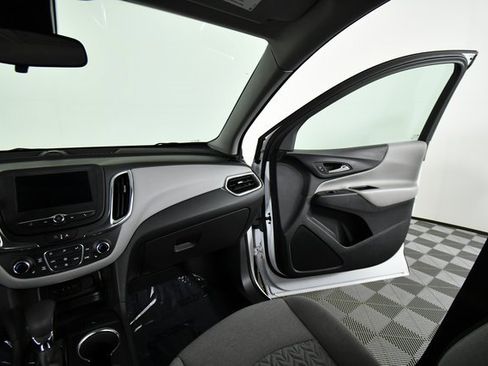 Used 2022 Chevrolet Equinox LT image 20