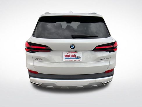 Used 2026 BMW X5 xDrive40i AWD/4WD image 4