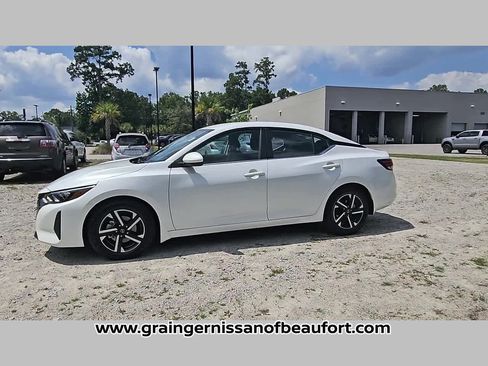 Used 2025 Nissan Sentra SV w/ All-Weather Package FWD image 24