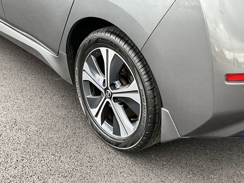 Certified 2022 Nissan Leaf SL Plus image 28