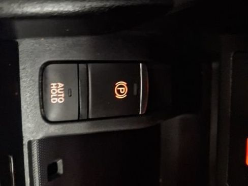 Used 2024 Nissan Kicks SR FWD image 27