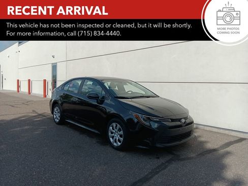 Certified 2024 Toyota Corolla LE FWD image 1