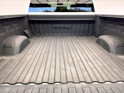 Used 2022 GMC Sierra 2500 AT4 image 27