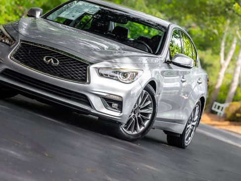 Used 2018 INFINITI Q50 Luxe w/ Essential Package (3.0T Luxe) RWD image 24