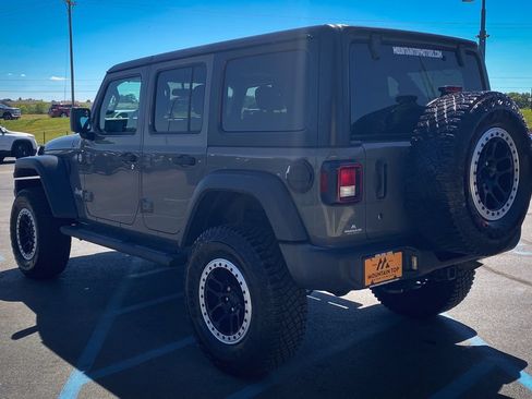Used 2019 Jeep Wrangler Unlimited Sport S AWD/4WD image 26