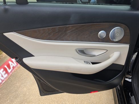 Used 2019 Mercedes-Benz E 300 w/ Premium 1 Package image 23