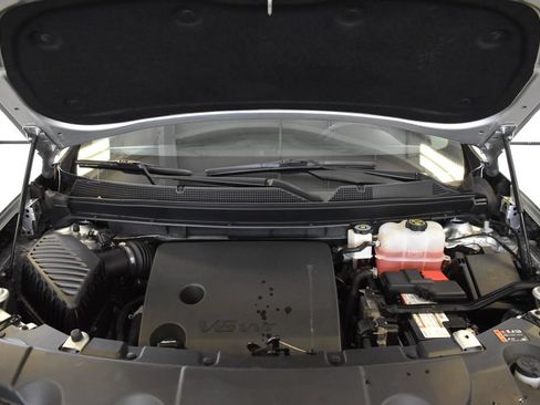 Used 2019 Chevrolet Traverse LS FWD image 11