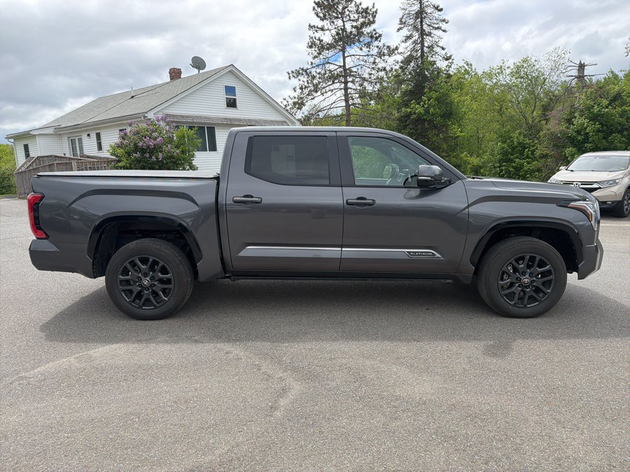 Used 2025 Toyota Tundra Platinum AWD/4WD image 4