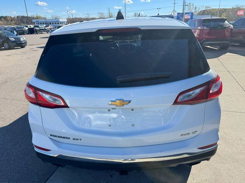 Used 2018 Chevrolet Equinox LT image 6