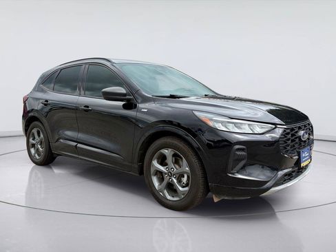 Used 2023 Ford Escape ST-Line w/ Tech Pack #1 FWD image 1