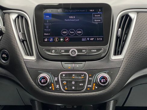 Used 2023 Chevrolet Malibu LT image 19