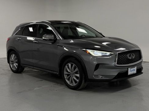 Used 2019 INFINITI QX50 Essential w/ Premium Heat Package image 5