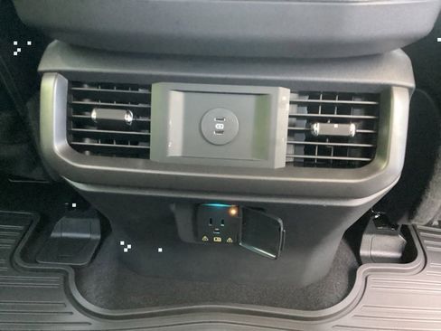 New 2025 Ford F150 Lariat w/ Equipment Group 501A Mid image 41