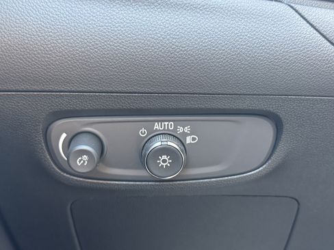 Used 2024 Buick Encore GX Preferred w/ Advanced Technology Package AWD/4WD image 41