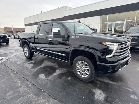Certified 2024 Chevrolet Silverado 2500 High Country w/ Technology Package image 9