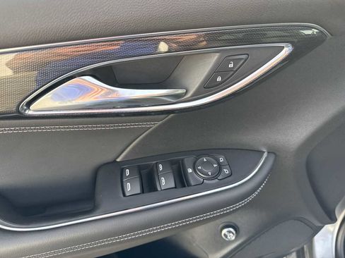 Certified 2022 Buick Envision Preferred AWD/4WD image 15