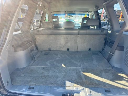 Used 2004 Honda Pilot EX image 10