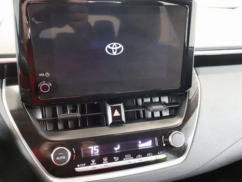 Used 2024 Toyota Corolla LE image 16
