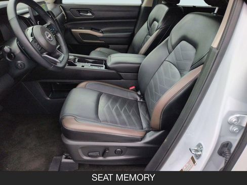 Used 2025 Nissan Pathfinder Platinum w/ Cargo Package FWD image 14