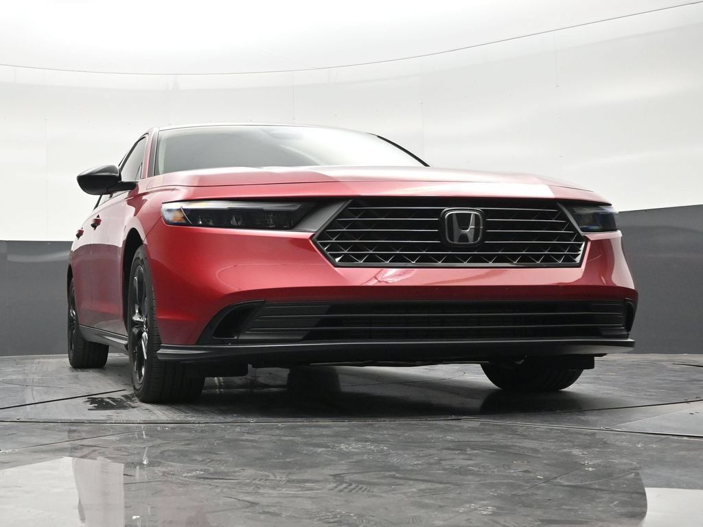 Used 2025 Honda Accord SE image 21