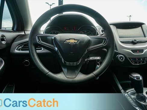 Used 2018 Chevrolet Cruze LS FWD image 20