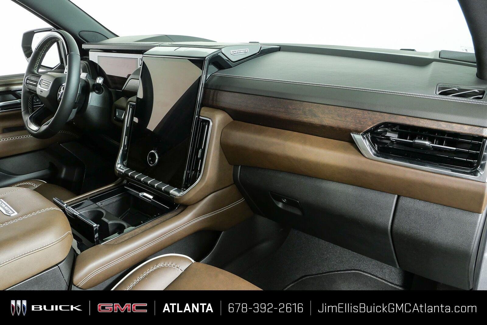 Used 2025 GMC Yukon XL Denali Ultimate w/ LPO, Floor Liner Package AWD/4WD image 27