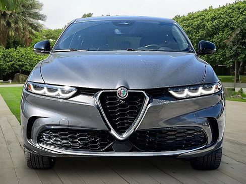 Used 2024 Alfa Romeo Tonale Ti image 5