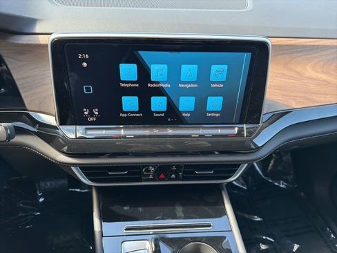 New 2026 Volkswagen Atlas SE AWD/4WD image 11