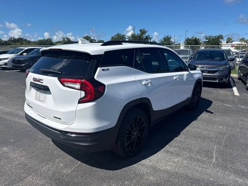 Used 2024 GMC Terrain SLT w/ Tech Package AWD/4WD image 7