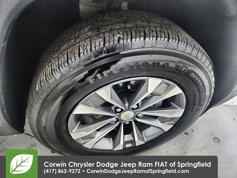 Used 2025 Chevrolet Equinox LT image 34