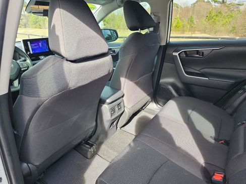 Used 2024 Toyota RAV4 LE image 10