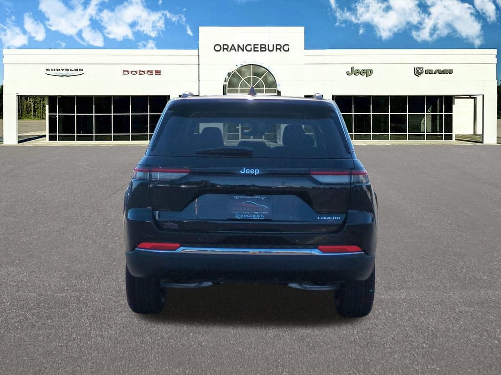 New 2027 Jeep Grand Cherokee Laredo X RWD image 7