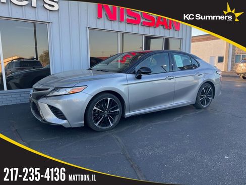 Used 2019 Toyota Camry XSE w/ Navigation Package FWD image 1