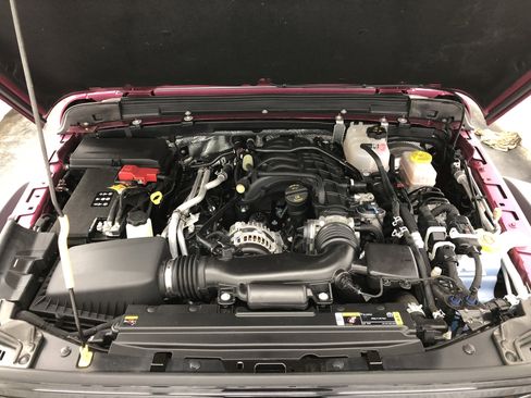 Certified 2024 Jeep Wrangler Willys image 8