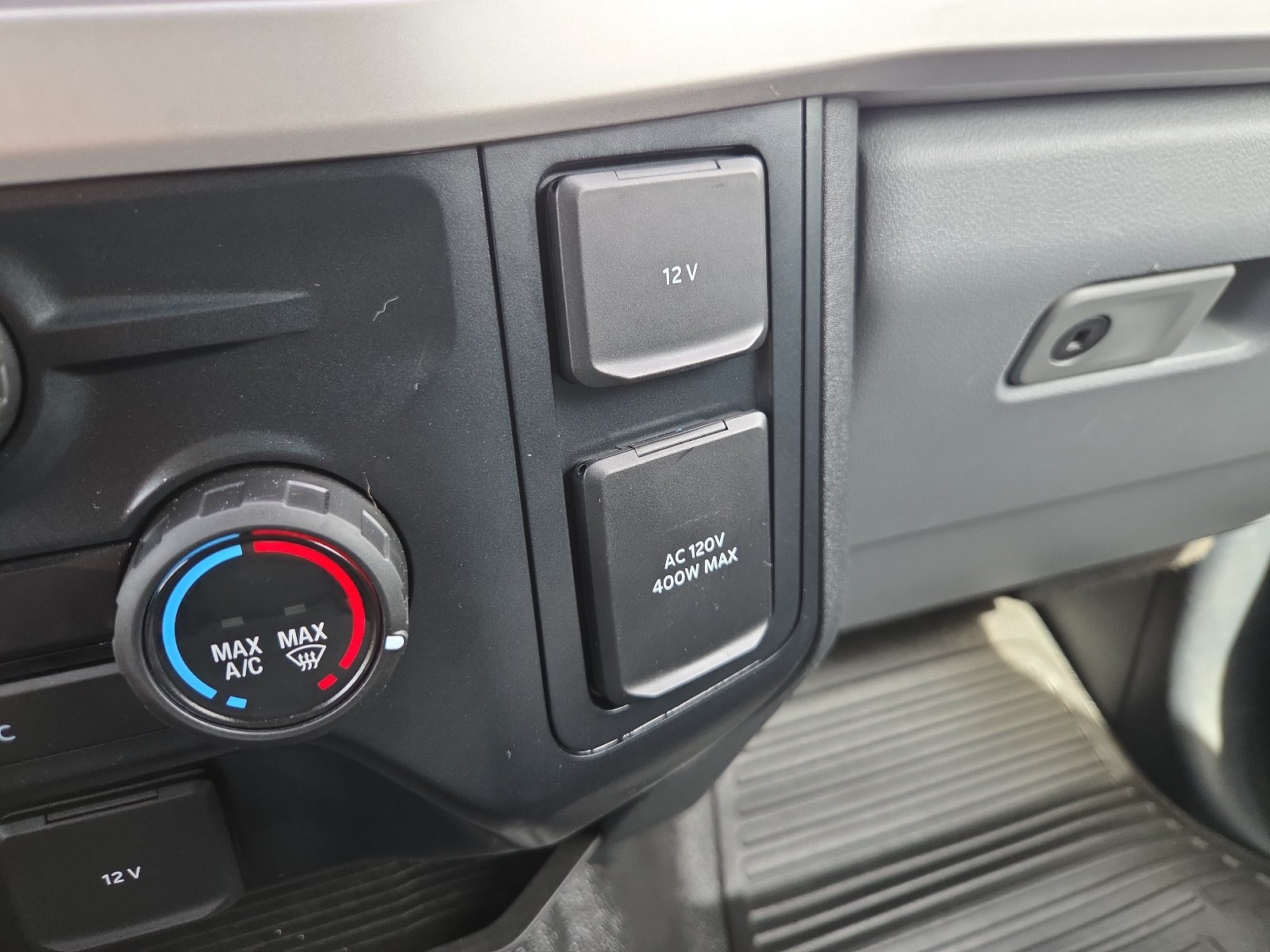 Used 2023 Ford F250 XLT w/ FX4 Off-Road Package AWD/4WD image 21
