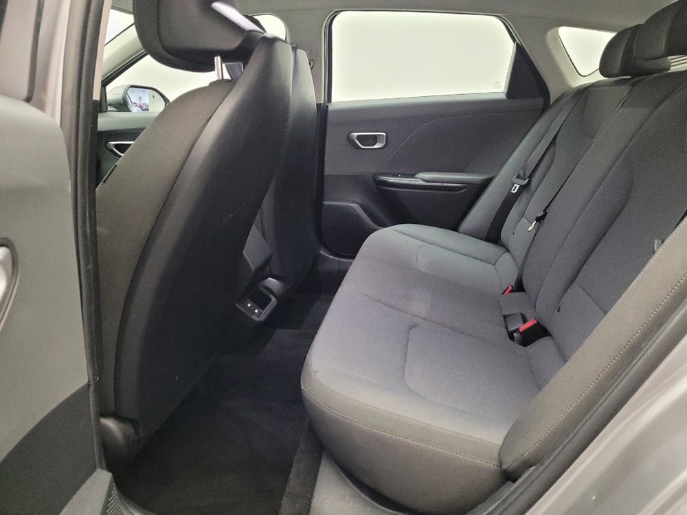 Used 2025 Kia K4 FWD image 18