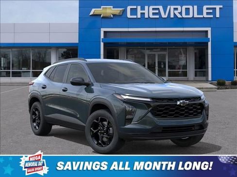 New 2026 Chevrolet Trax LT w/ Driver Confidence Package FWD image 7