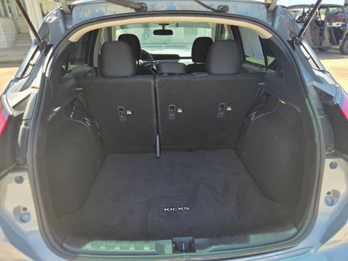 Used 2024 Nissan Kicks SV FWD image 13