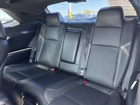 Used 2015 Dodge Challenger SXT Plus image 18