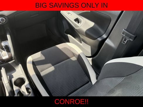 Used 2022 Nissan Versa SV w/ Trunk Package FWD image 26