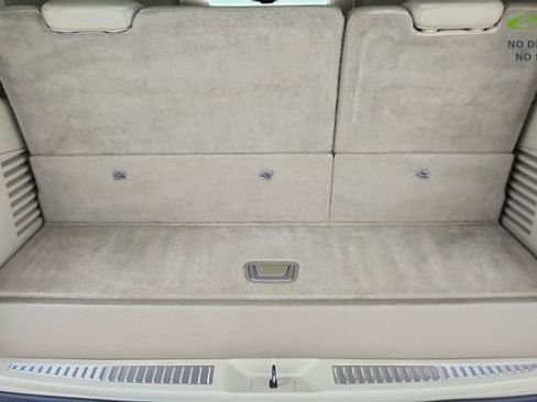 Used 2015 Cadillac Escalade Luxury RWD image 15